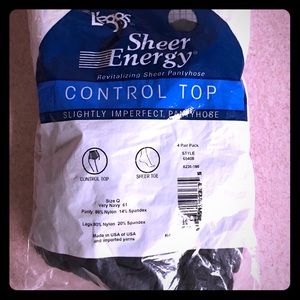 NEW (4) PAIRS LEGGS NAVY CONTROL SHEER TOE SIZE Q